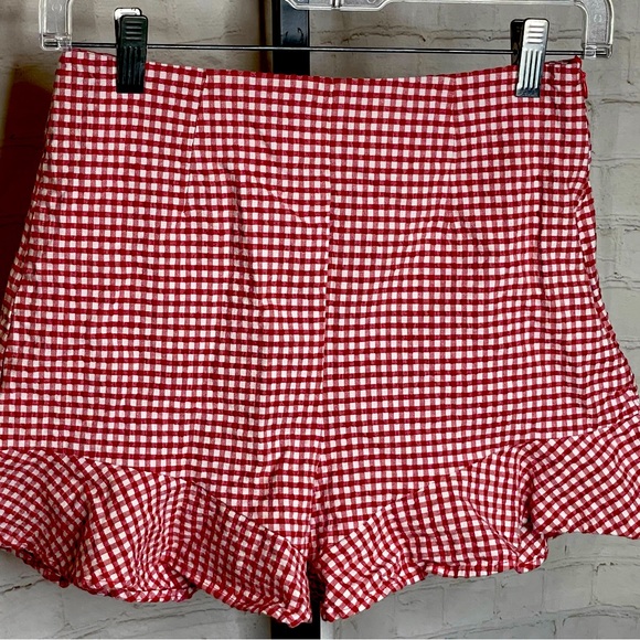 Zara Pants - Zara Red Gingham shorts. Size XS
